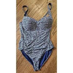 NIP TUCK Slimming Ruched Joanne Twist One Piece Bathingsuit Women's Size 10